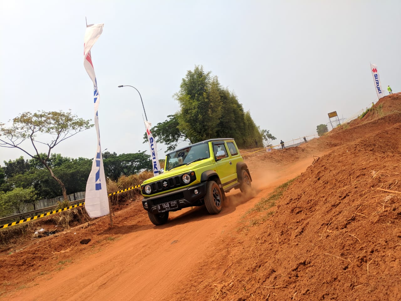PT SIS Rem Pemesanan Jimny Hingga Mei 2020