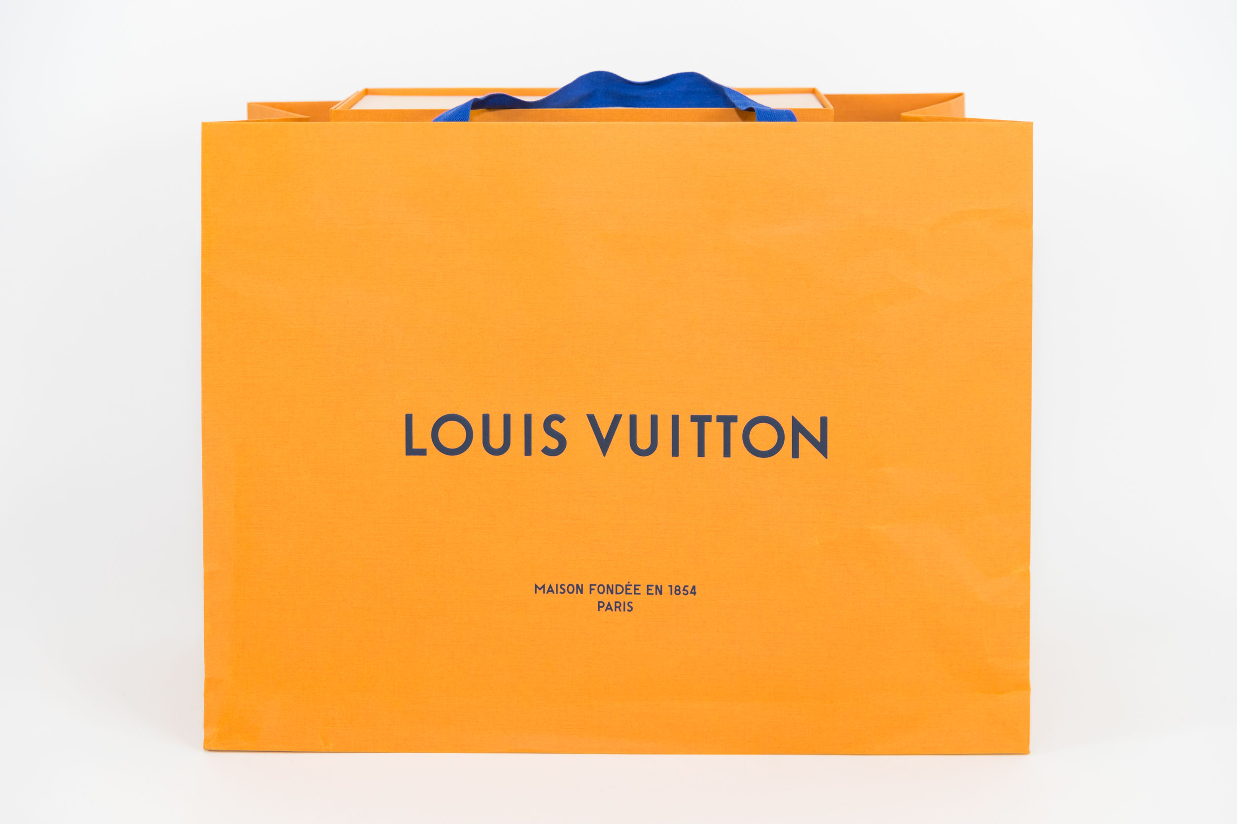 Perhatian!! Harga Produk Louis Vuitton Naik 