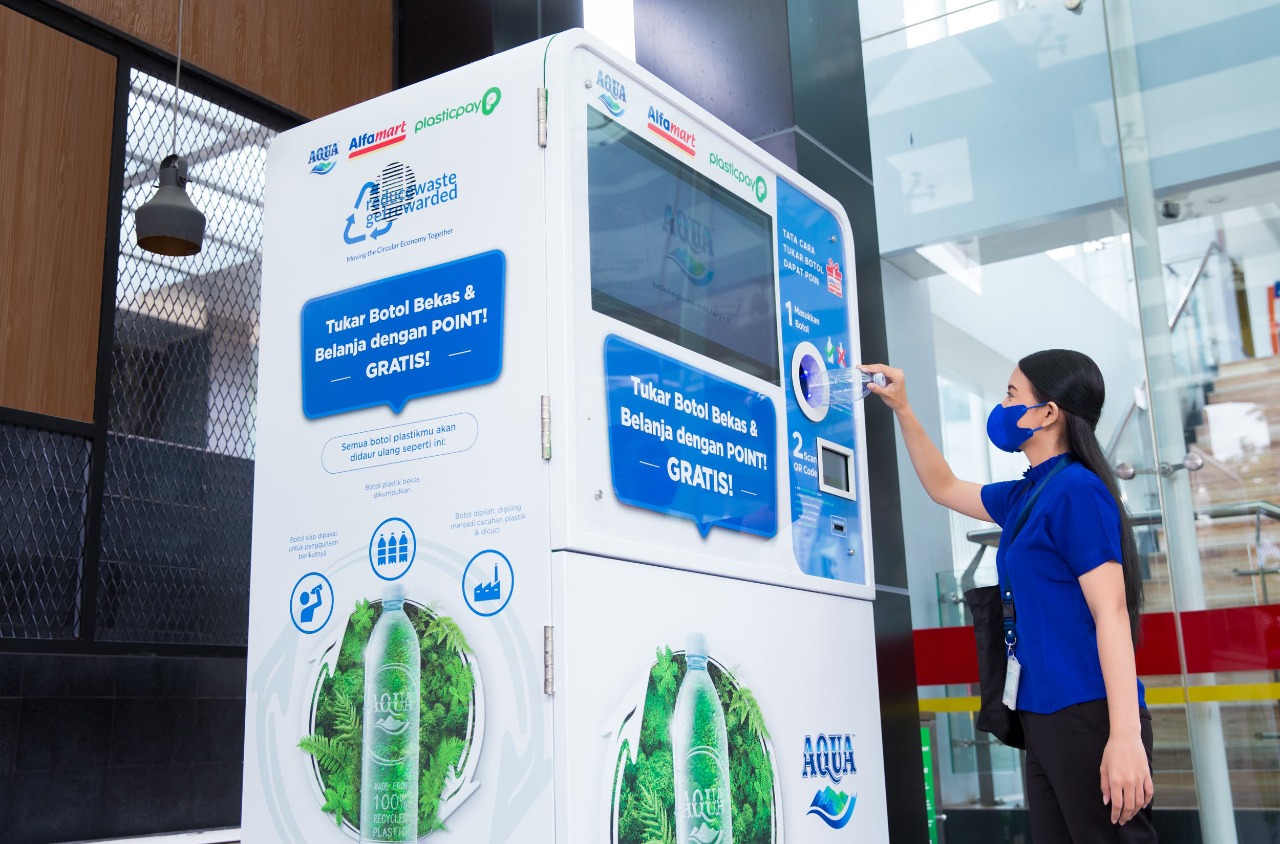 Manfaatkan Reserve Vending Machine Untuk Kelola Sampah Plastik