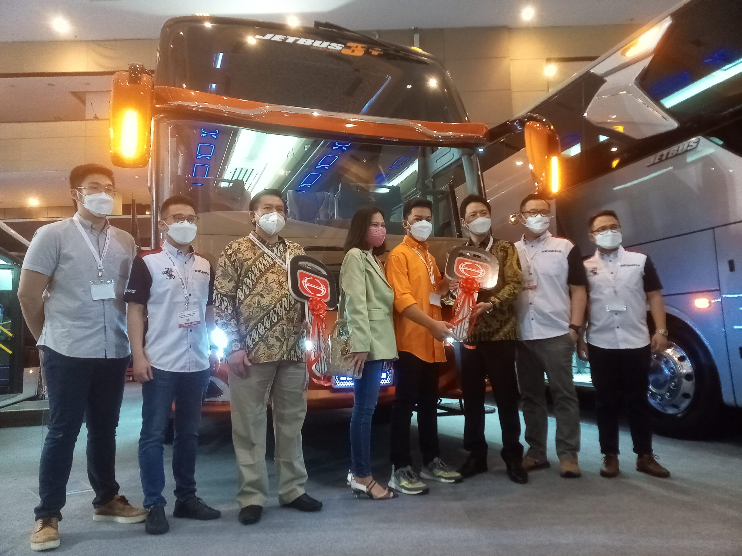 Hmsi Serah Terimakan Hino Bus Rk 260 Ke Po Efisiensi Dan Subur Jaya